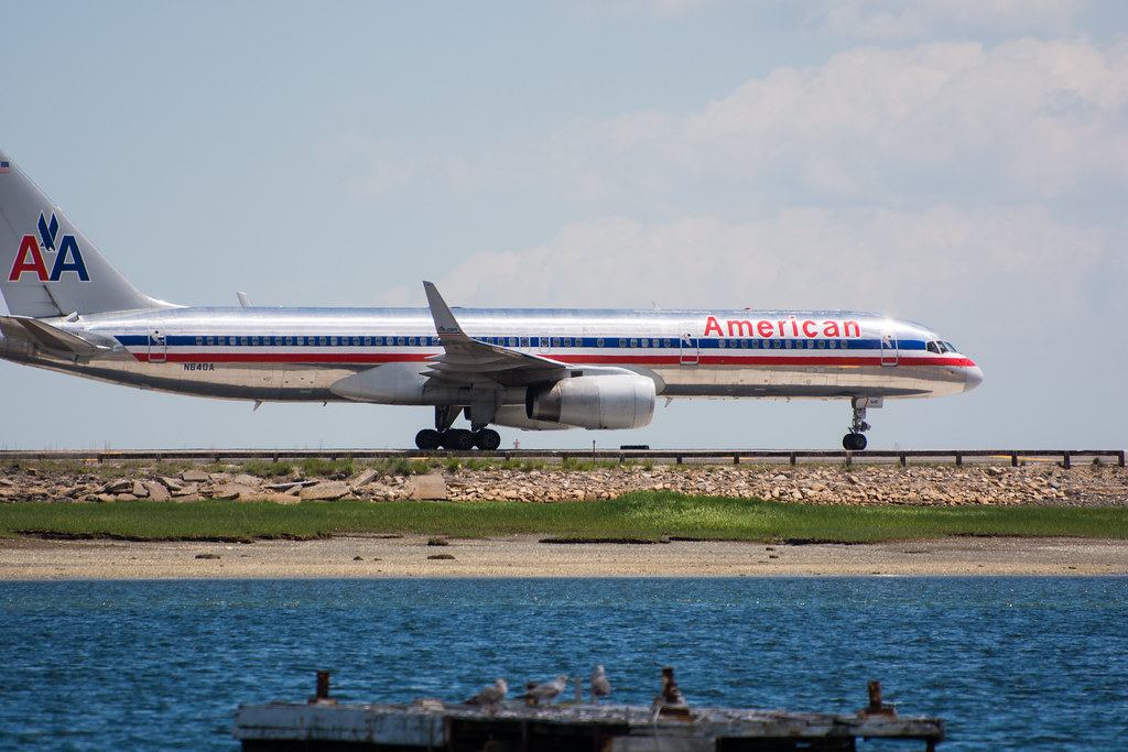 Planes at Logan Airport - Constitution Beach - East Boston - 2014-06-01