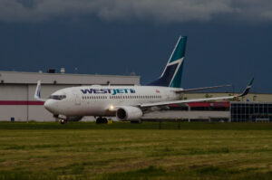 Westjet C-FEWJ